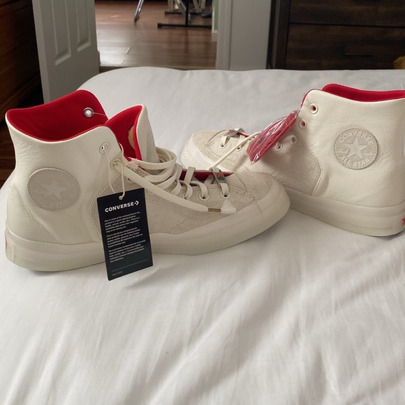 Converse Rabbit Limited edition new never used - Picture 7 of 10